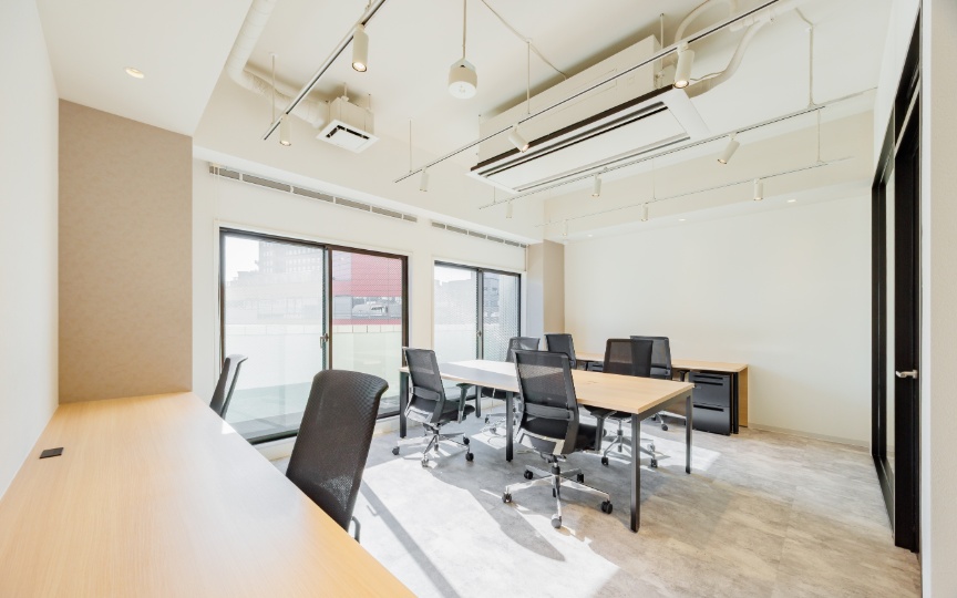 茅場町駅徒歩5分！空港利用にも便利な立地の、小規模向けフルセットアップオフィスの写真9