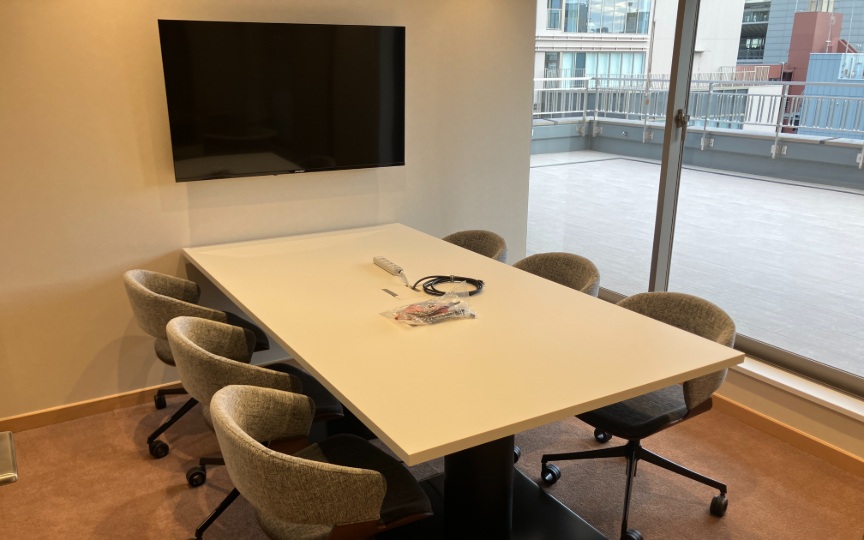 【仲介手数料0】新宿御苑前駅4分！25年9月リニューアルのフルセットアップオフィスの写真3