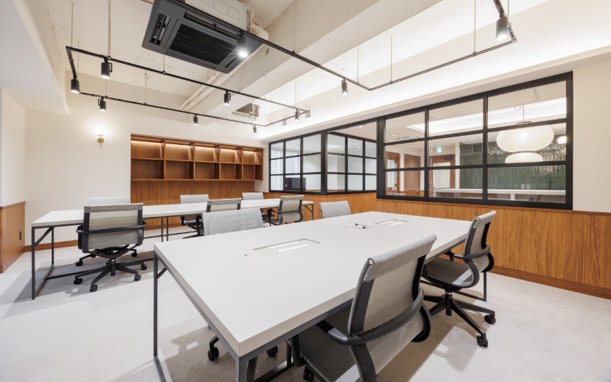 【敷金・原状回復不要】半蔵門駅徒歩2分｜ホテルライクな内装のフルセットアップオフィス