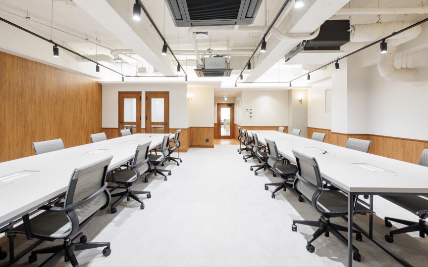 【敷金・原状回復不要】半蔵門駅徒歩2分、デザイン性と機能性を兼ね備えたフルセットアップオフィス