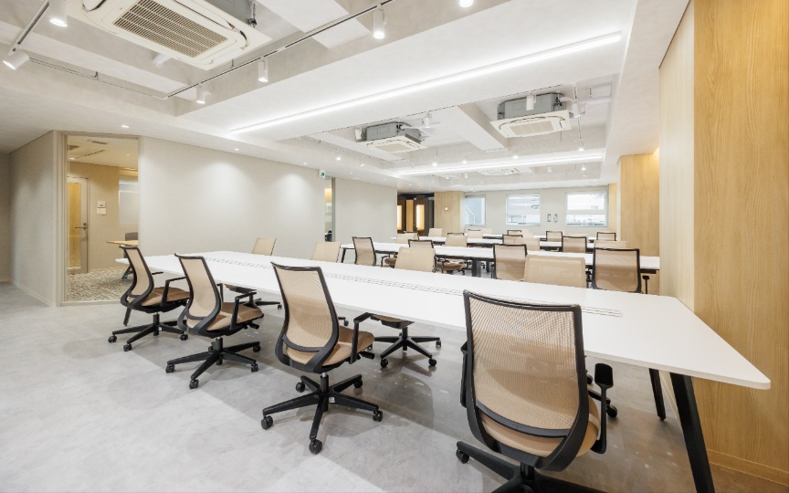 【仲介手数料不要】三田駅徒歩2分！2025年10月内装工事完了の新装フルセットアップオフィスの写真4