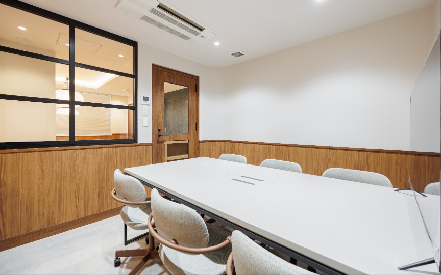 【敷金0・原状回復不要】半蔵門駅徒歩2分、Wi-Fi完備の新装フルセットアップオフィスの写真2