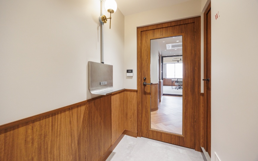 【敷金0・原状回復不要】半蔵門駅徒歩2分、Wi-Fi完備の新装フルセットアップオフィスの写真3