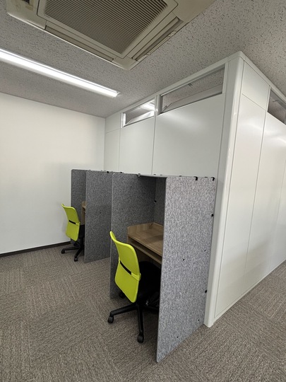 【即日入居可】六本木駅徒歩5分！内装・家具付きで人気のフルセットアップオフィスの写真9