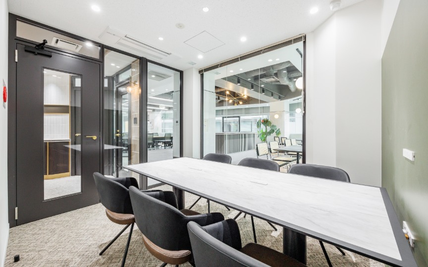 人形町駅徒歩6分！開放的で洗練されたデザインが魅力のフルセットアップオフィスの写真5