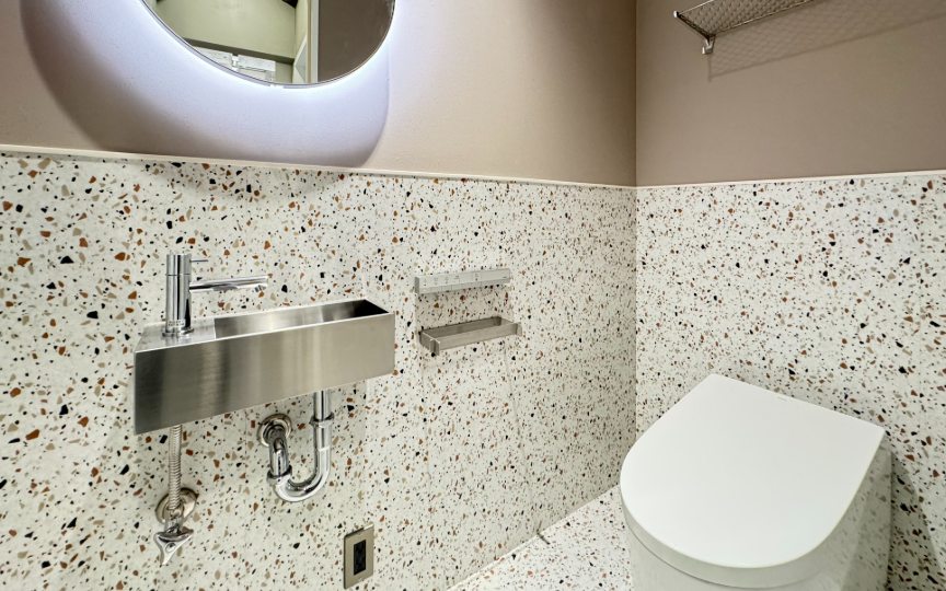 【敷金0・原状回復不要】東日本橋駅徒歩5分、白基調で洗練された内装のフルセットアップオフィスの写真6