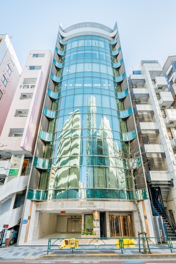 新宿御苑前駅1分！会議室3室・ラウンジ付きの、働きやすさを追求したフルセットアップオフィスの写真7