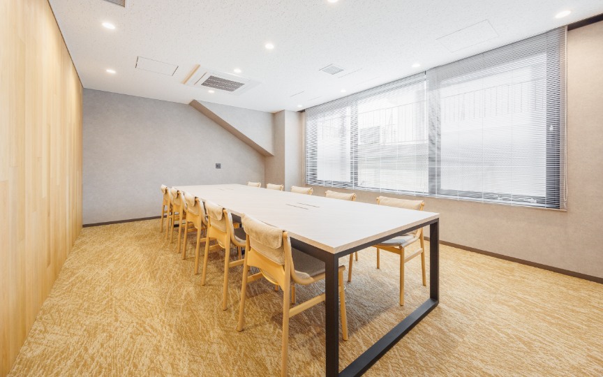 【仲介手数料不要】飯田橋駅付近、専用ラウンジ・会議室3室完備のセットアップオフィスの写真3