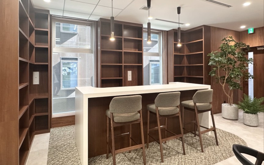 御成門徒歩4分、東京タワーを望むルーフトップ付き築浅セットアップオフィスの写真8