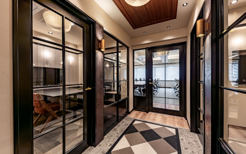 【敷金0・原状回復無】市ヶ谷駅徒歩1分のWi-Fi付新装フルセットアップオフィスの写真1