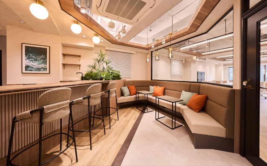 【仲介手数料・原状回復不要】茅場町駅徒歩1分、設備充実のフルセットアップオフィスの写真2