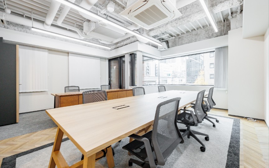 【敷金・原状回復不要】浜松町駅徒歩4分！高級感漂う内装が魅力の小規模フルセットアップオフィスの写真5