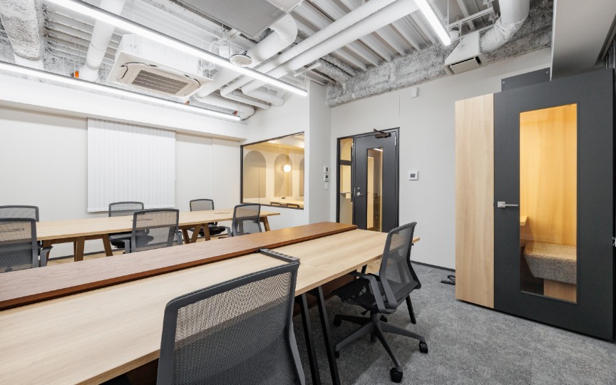 【敷金・原状回復不要】浜松町駅徒歩4分！高級感漂う内装が魅力の小規模フルセットアップオフィスの写真6