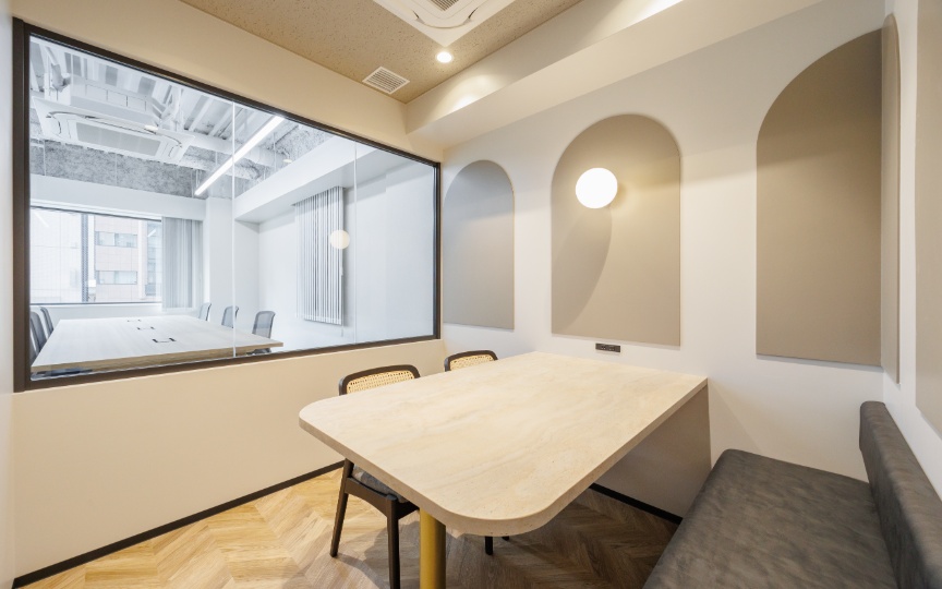 【敷金・原状回復不要】浜松町駅徒歩4分！高級感漂う内装が魅力の小規模フルセットアップオフィスの写真8