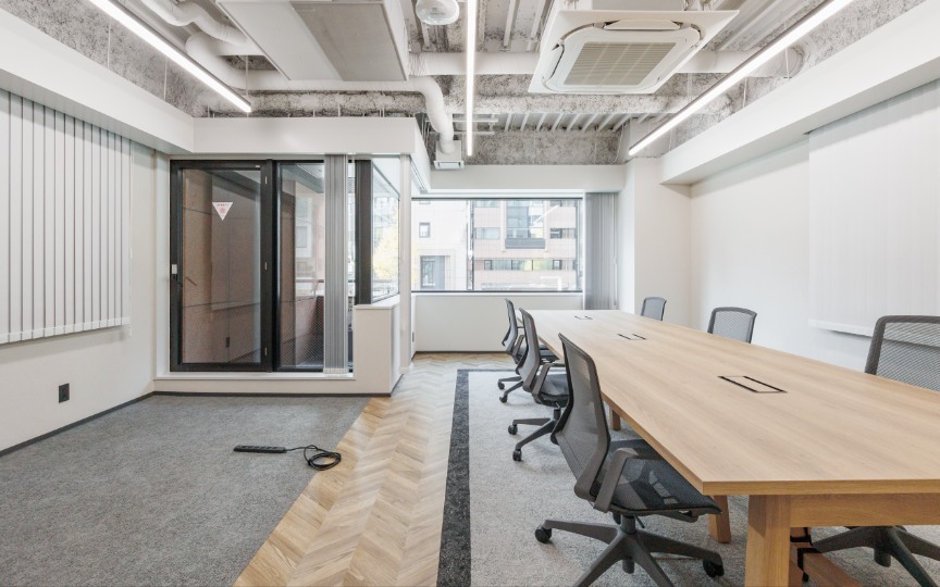 【敷金0・原状回復不要】浜松町駅徒歩3分！内装・家具・Wi-Fi完備のフルセットアップオフィスの写真4