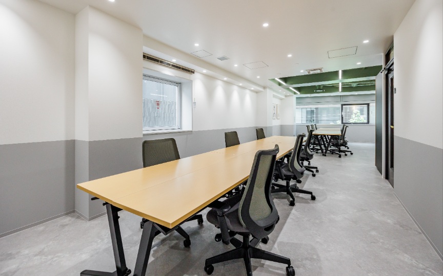 東日本橋駅徒歩3分！専用ラウンジ付き、デザイン性・機能性を両立したフルセットアップオフィスの写真8