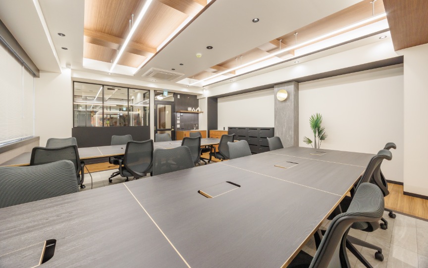 【敷金0・原状回復不要】新宿駅徒歩圏内！Wi-Fi完備のモダンなフルセットアップオフィスの写真4