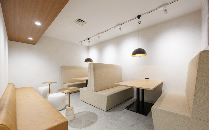 新宿駅徒歩圏内｜企業の信頼性を高める、洗練された内装が魅力のセットアップオフィスの写真7