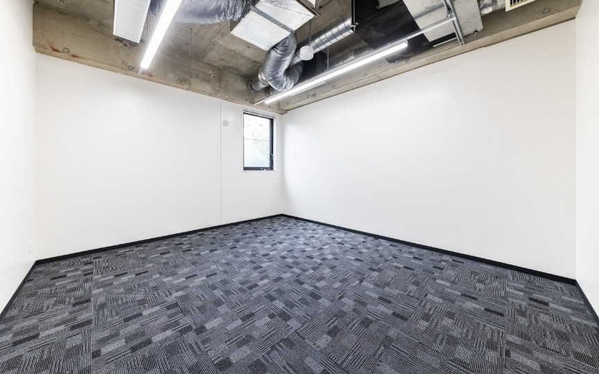 四谷三丁目・四ツ谷駅近く、大通りを離れた閑静な立地のセットアップオフィスの写真6