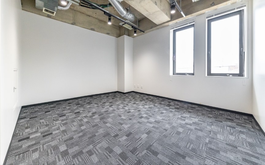 四谷三丁目・四ツ谷駅近く、大通りを離れた閑静な立地のセットアップオフィスの写真7