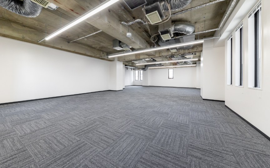 四谷三丁目・四ツ谷駅近く、大通りを離れた閑静な立地のセットアップオフィスの写真9