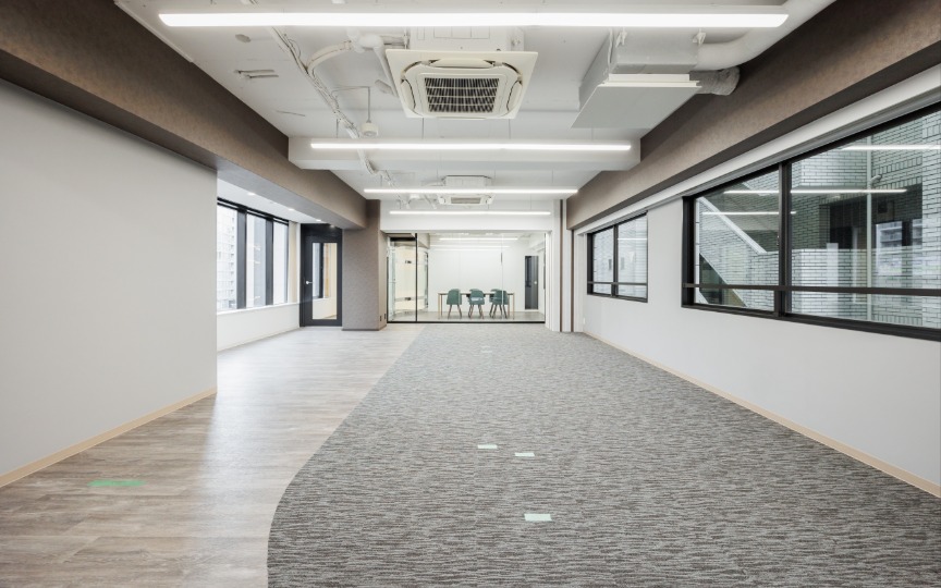 新宿御苑前駅徒歩6分｜スタイリッシュなデザインが魅力の内装付きセットアップオフィスの6