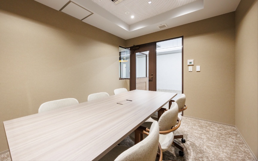 【原状回復不要】人気の五反田バレー、多様なワークスペースを備えたセットアップオフィスの写真3