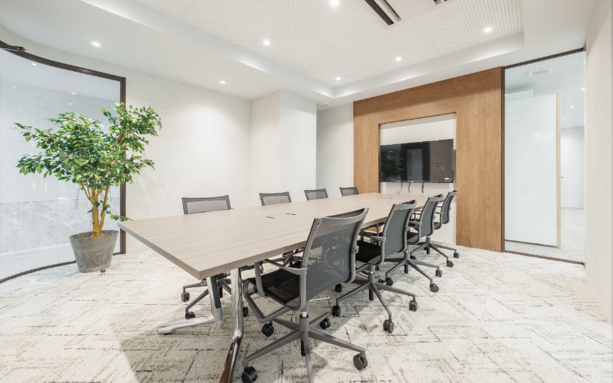 五反田駅徒歩5分！会議室3室・テレカンブース4室完備の大規模セットアップオフィスの写真6