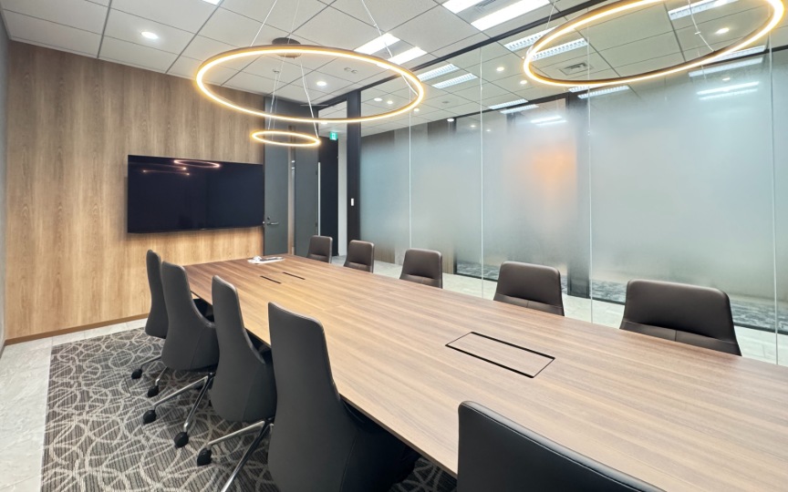 【敷金最大0】市ヶ谷駅徒歩4分！会議室2室付きの大規模向けセットアップオフィスの写真1