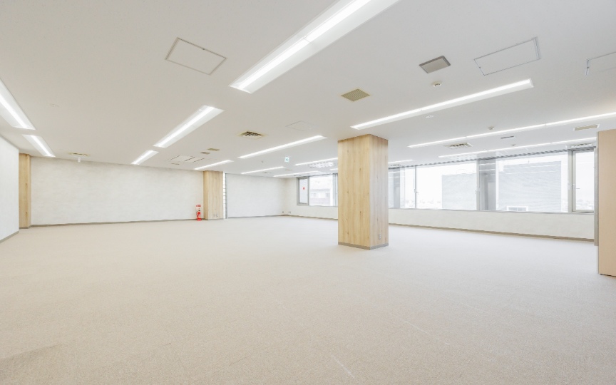 新大塚駅徒歩5分、ナチュラルモダンな内装が魅力の大規模スタートアップ向けセットアップオフィスの写真6