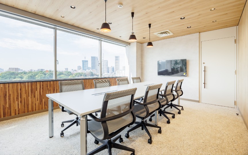 新大塚駅徒歩5分、ナチュラルモダンな内装が魅力の大規模スタートアップ向けセットアップオフィスの写真9