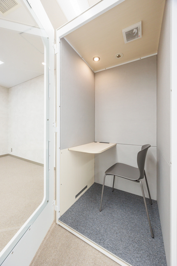 新大塚駅徒歩5分、ナチュラルモダンな内装が魅力の大規模スタートアップ向けセットアップオフィスの写真10