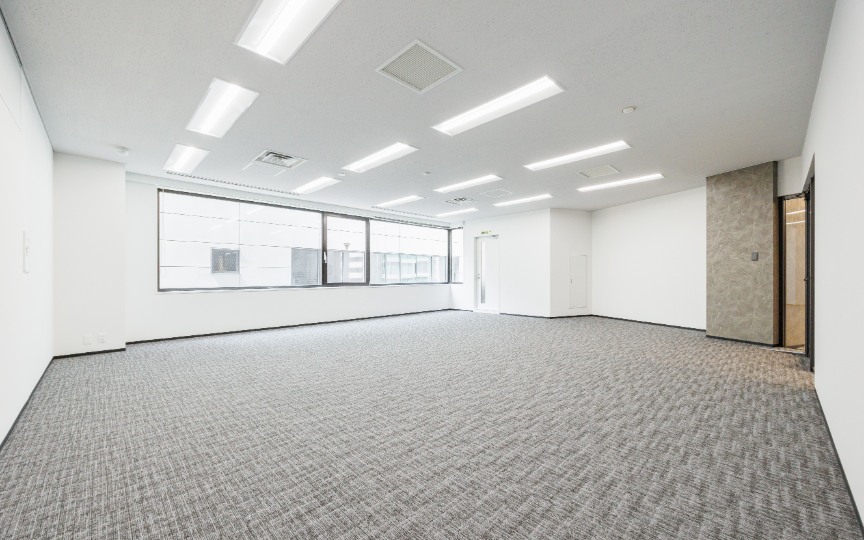 岩本町駅徒歩3分！JR神田駅・秋葉原駅も徒歩圏内、内装工事不要のセットアップオフィスの写真4