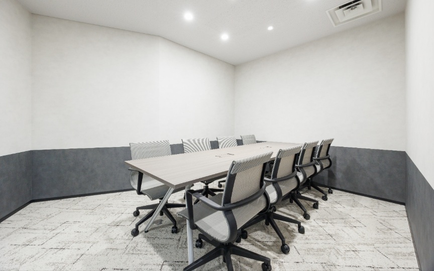 岩本町駅徒歩3分！JR神田駅・秋葉原駅も徒歩圏内、内装工事不要のセットアップオフィスの写真6