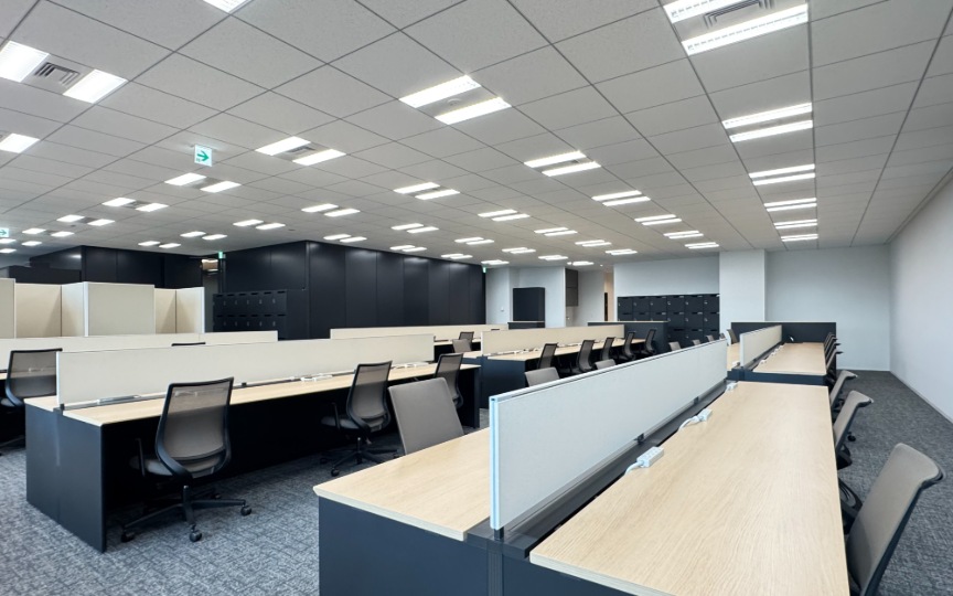 三田駅徒歩4分！会議室4室・テレカンブース5室完備の、大規模向けフルセットアップオフィスの写真3