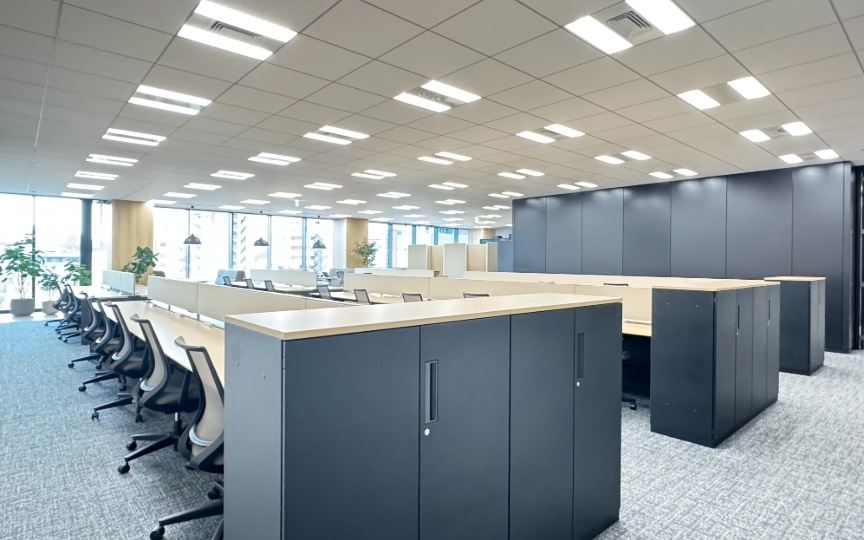 三田駅徒歩4分！会議室4室・テレカンブース5室完備の、大規模向けフルセットアップオフィス