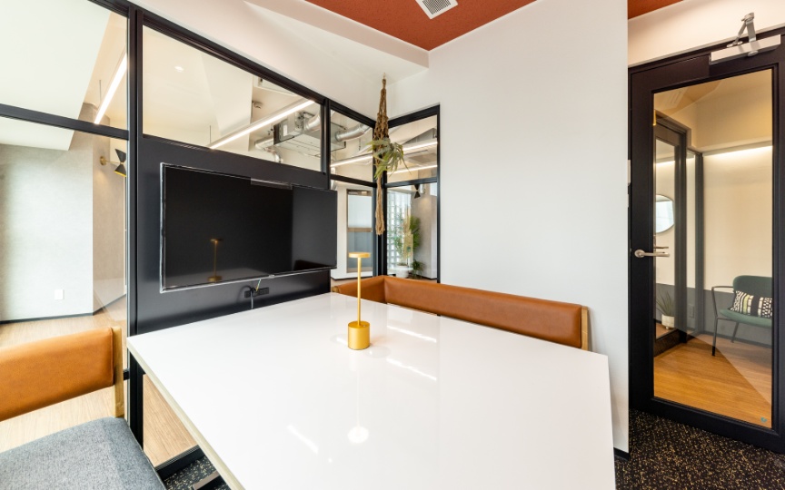 飯田橋駅徒歩1分！5路線利用可、コンパクトながら快適な執務環境が整ったセットアップオフィスの写真7