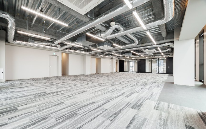 【敷金最大0】神保町駅3分！会議室2室付き・2023年竣工の築浅セットアップオフィスの写真1