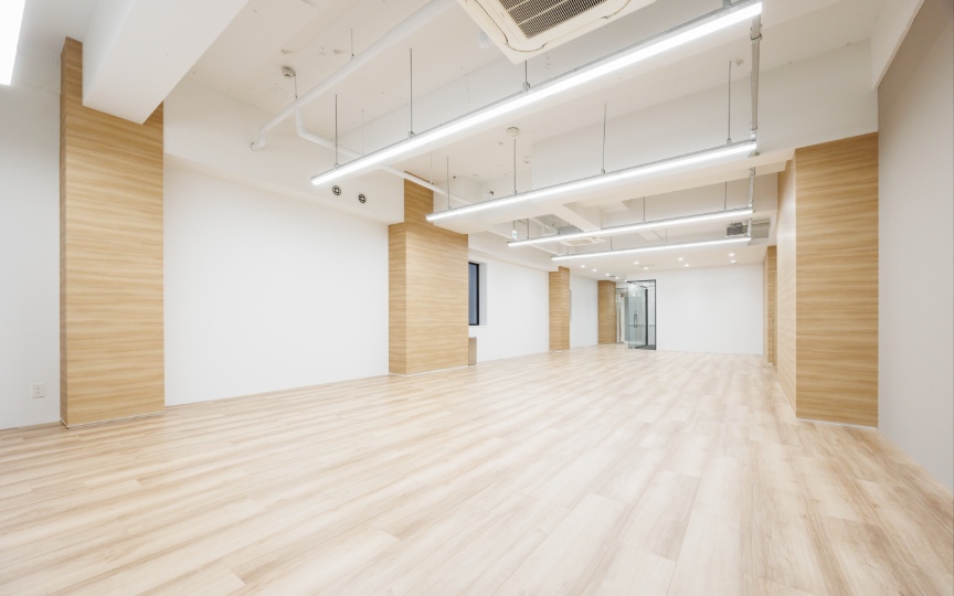 水道橋駅徒歩5分！レイアウトの自由度が魅力の、内装付きセットアップオフィスの写真6