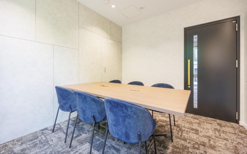 築地駅徒歩4分！共用の屋上テラスも利用可能、明るく清潔感のある内装のセットアップオフィスの写真5