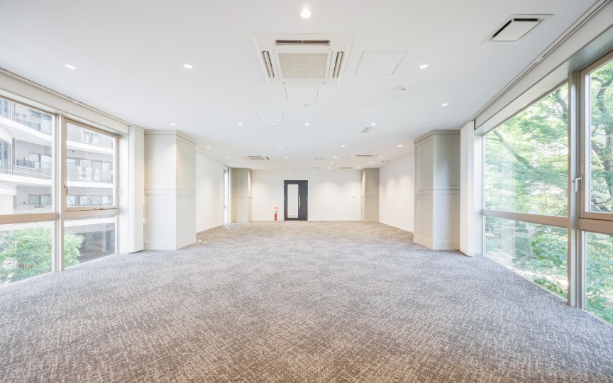 築地駅徒歩4分！眺望の良い屋上テラス付き、両面採光で明るい空間が魅力のセットアップオフィスの写真9