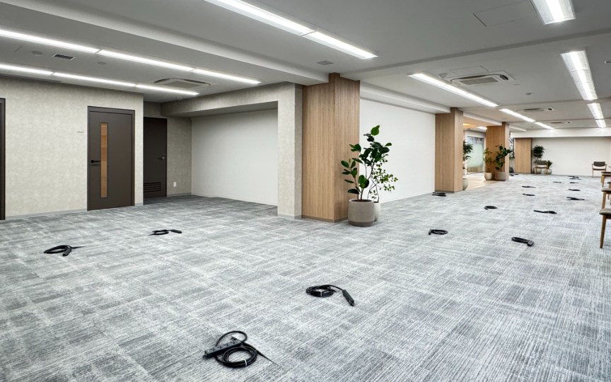 【敷金最大0】三田駅徒歩5分！会議室3室、広々としたラウンジまで完備の大型セットアップオフィス