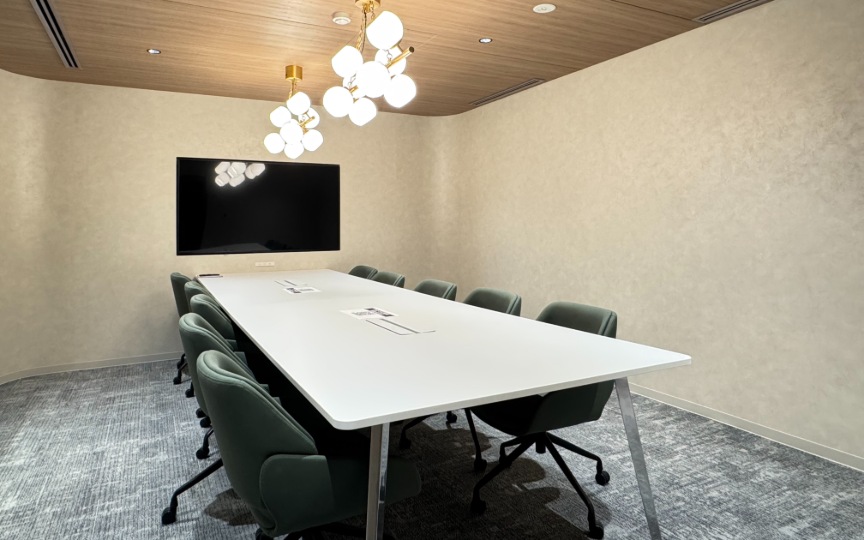 【敷金最大0】三田駅徒歩5分！会議室3室、広々としたラウンジまで完備の大型セットアップオフィスの写真3