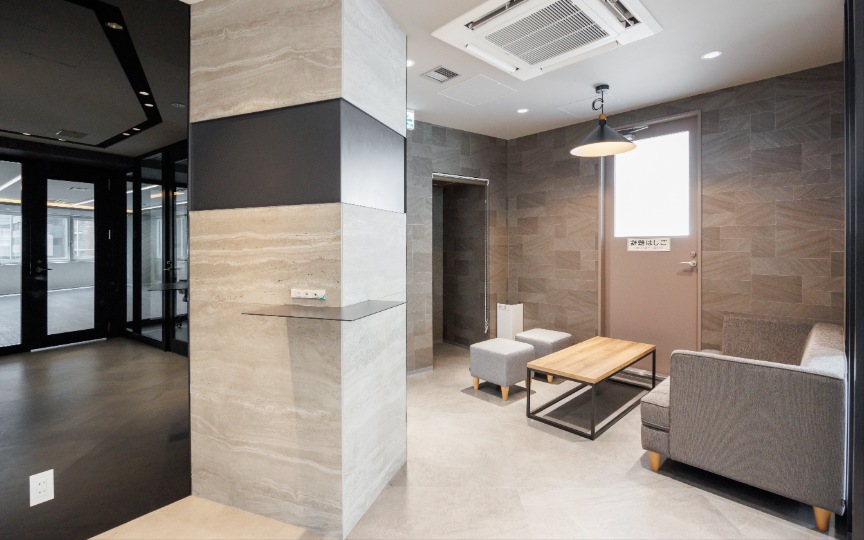 神田駅徒歩2分！会議室・テレカンブース、専用のオープンラウンジを備えたセットアップオフィスの写真2