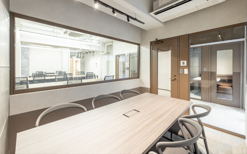 【敷金0・原状回復不要】秋葉原エリア、内装の新しいWi-Fi付きフルセットアップオフィスの写真9