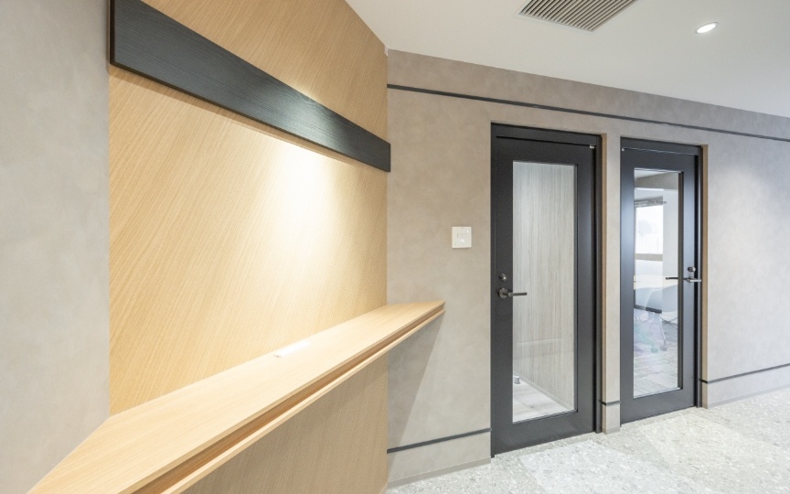 【敷金最大0】本郷三丁目駅徒歩1分、26年2月内装リニューアルのフルセットアップオフィスの写真1