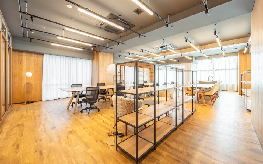 【原状回復義務なし】神保町駅徒歩7分、共用部充実のハイグレードな新築フルセットアップオフィス