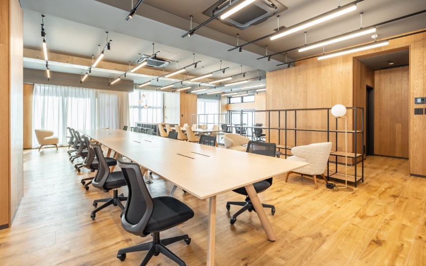 【原状回復義務なし】神保町駅徒歩7分、共用部充実のハイグレードな新築フルセットアップオフィスの写真9