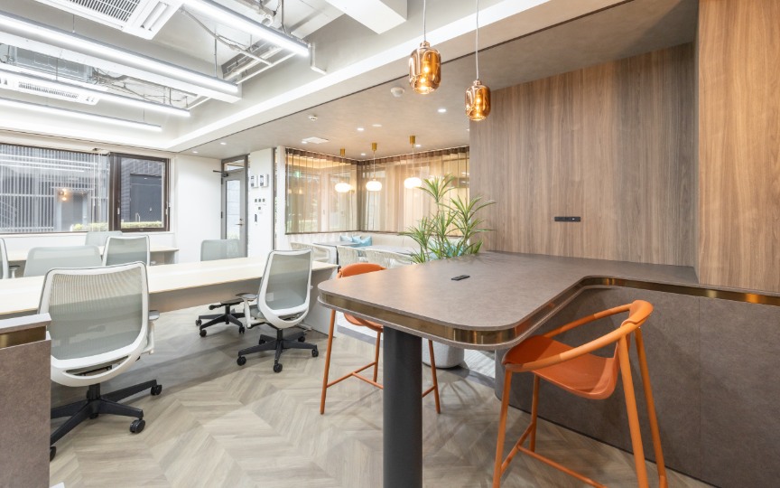 半蔵門駅徒歩1分！会議室・個室ブース完備、モダンなデザインの新装フルセットアップオフィスの写真5