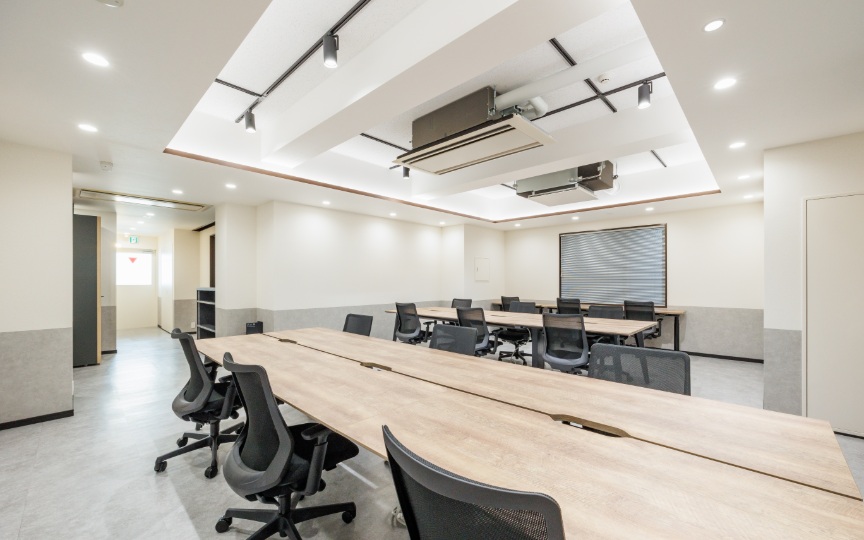 JR秋葉原駅徒歩7分！上質なインテリアを備えた専用ラウンジが魅力のフルセットアップオフィスの写真5